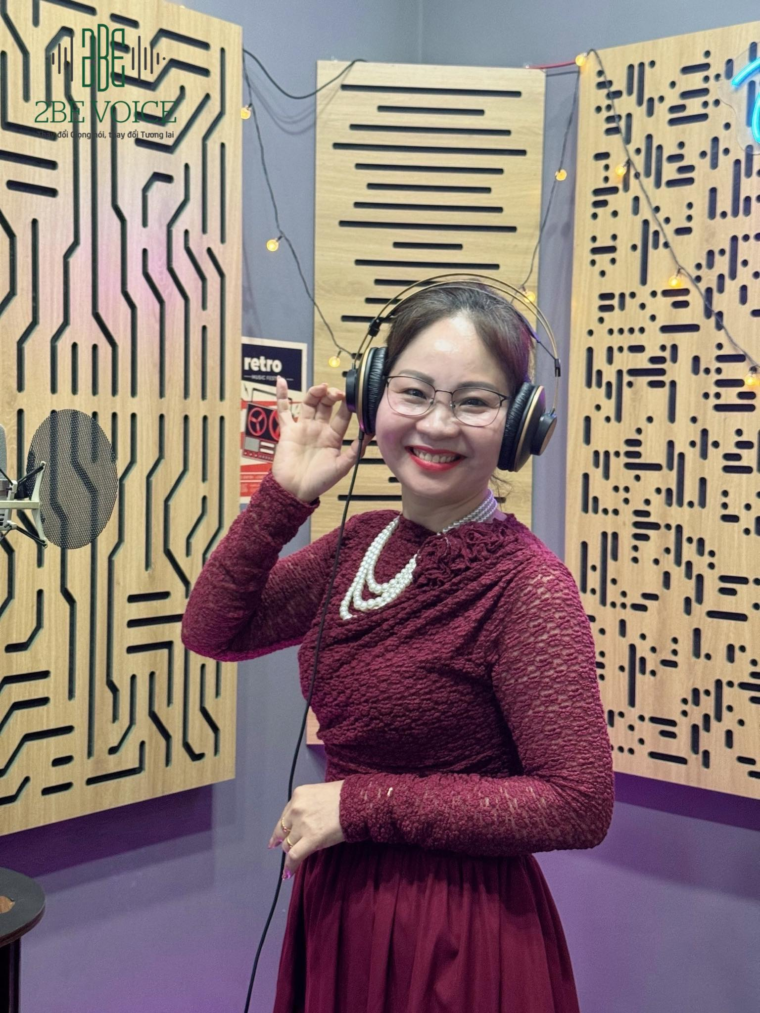 TỰ LUYỆN GIỌNG NÓI Ở NHÀ CÓ HIỆU QUẢ KHÔNG?